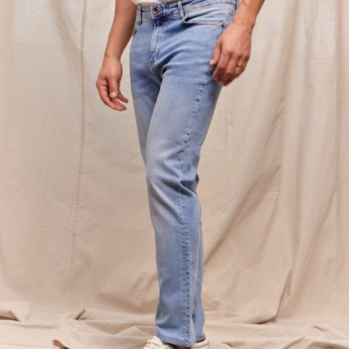 R51andCANDIANIDENIM ItalianStretchJean CarloWash RYE51 June2024 On model 3625 1