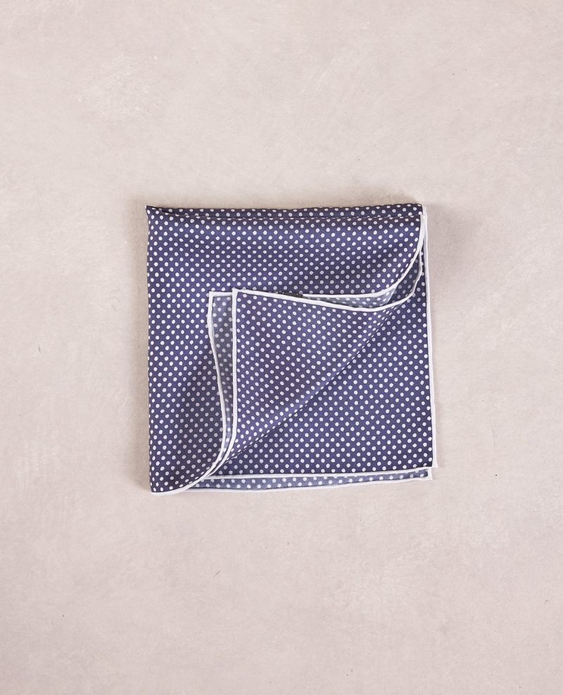 TheAmpio PinDotSilkPocketSquare Navy White 02