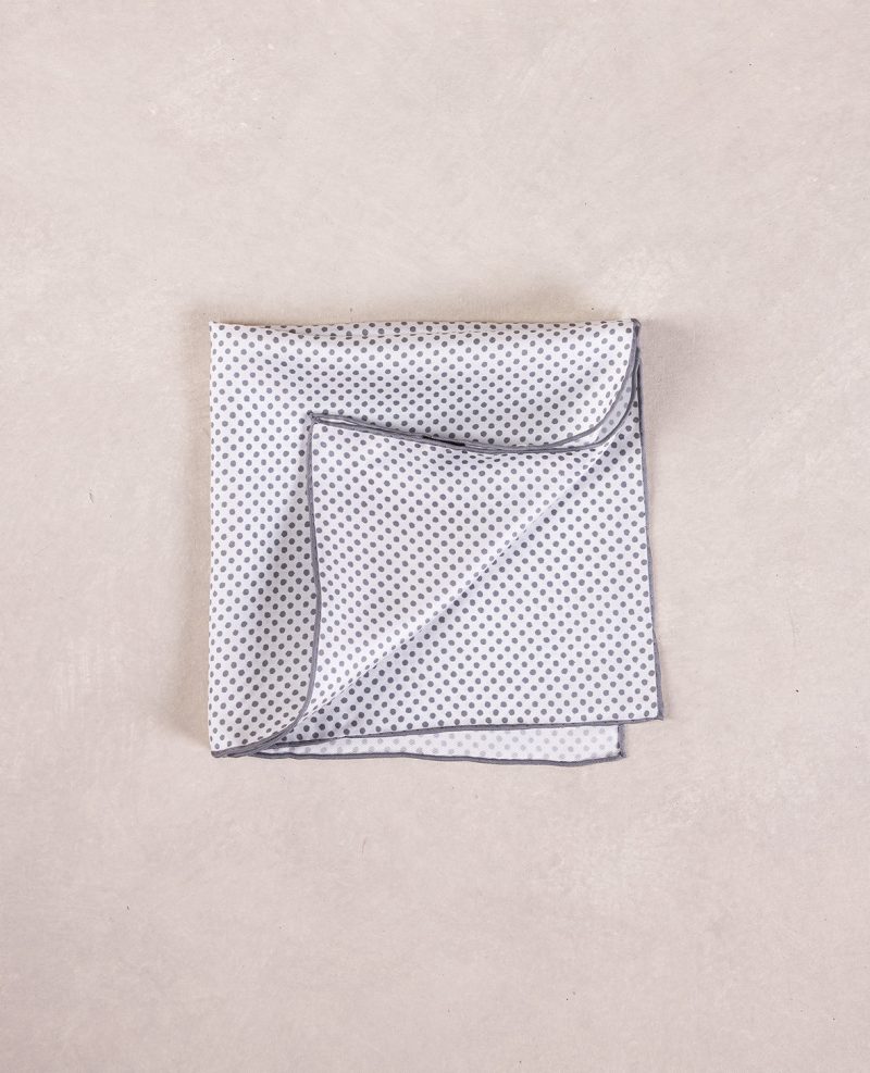 TheAmpio PolkaDotSilkPocketSquare Grey 02